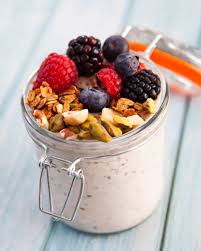 Overnight Oats with Berries and Nuts